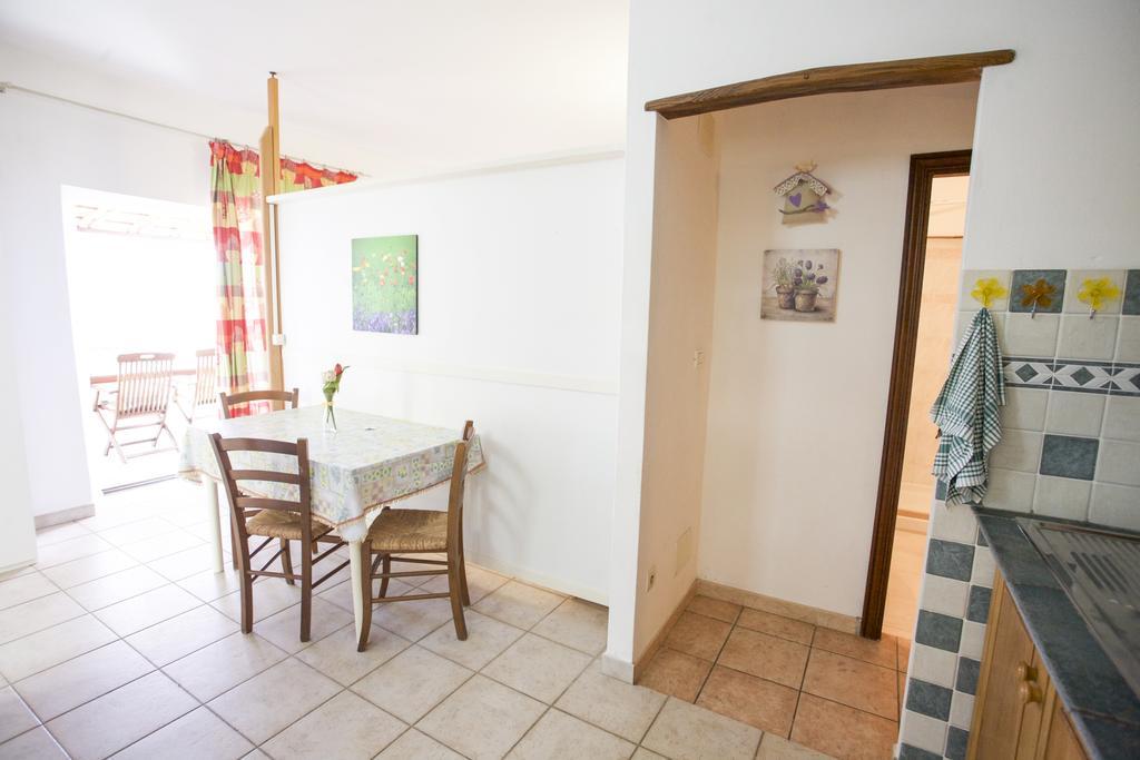 Apartment Morcone - Goelba